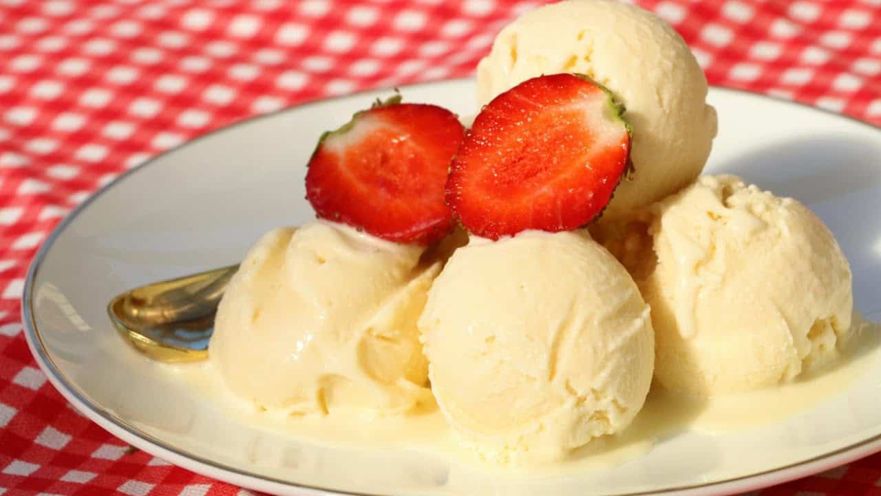 بستنی وانیلی بدون شکر برای رژیم های غذایی خاص